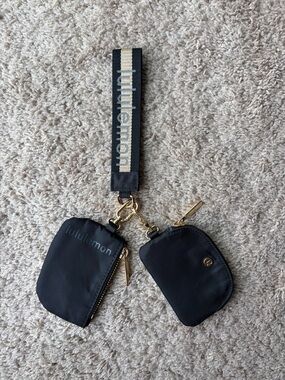 Lululemon Dual Pouch Wristlet
Wordmark | Black Gold White Opal